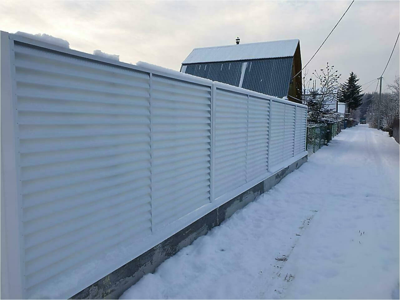 Забор жалюзи 150м RAL9003 фото2 в Атырау
