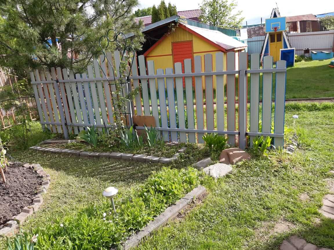 забор из разноцветного штакетника односторонний фото3 в Атырау