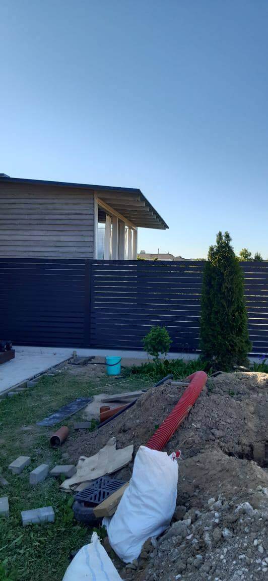 Забор-ранчо из металлического планкена 75м RAL7024 Серый Графит фото6 в Атырау