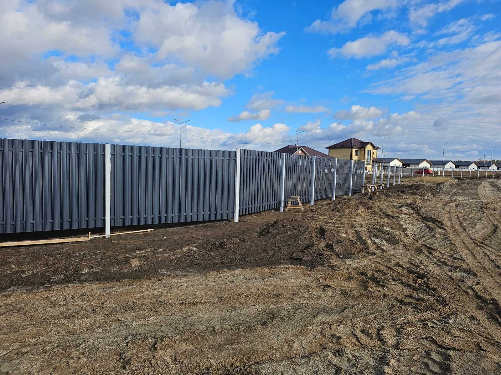 Забор из евроштакетника 234м RAL7024/7024 Серый Графит двусторонний фото 7 в Атырау