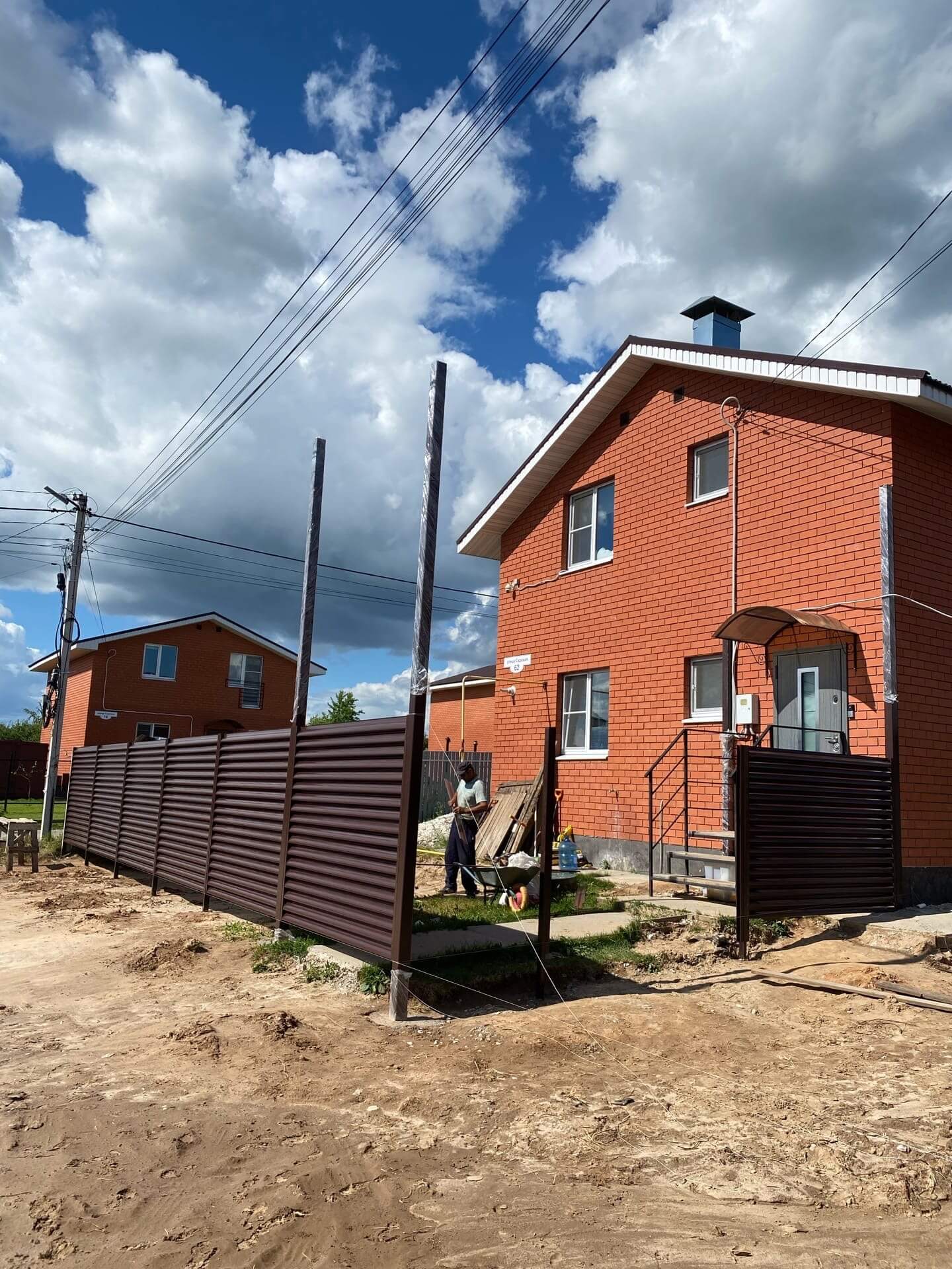 Забор-жалюзи из ламелей еврожалюзи 14м RAL8017 Шоколад фото 1 в Атырау