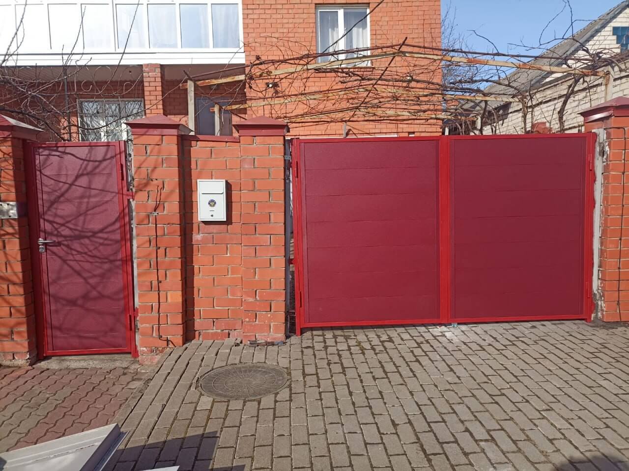 Ворота и калитка из металлопланкена 4м RAL3005 Красное Вино, Стальной Бархат в Атырау