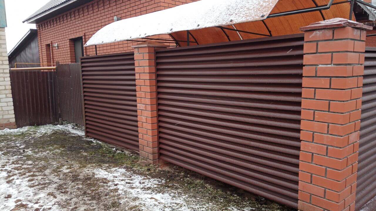 Забор из ламелей еврожалюзи 12м RAL8017/8017 Шоколад двусторонний МАТТЕ фото 4 в Атырау