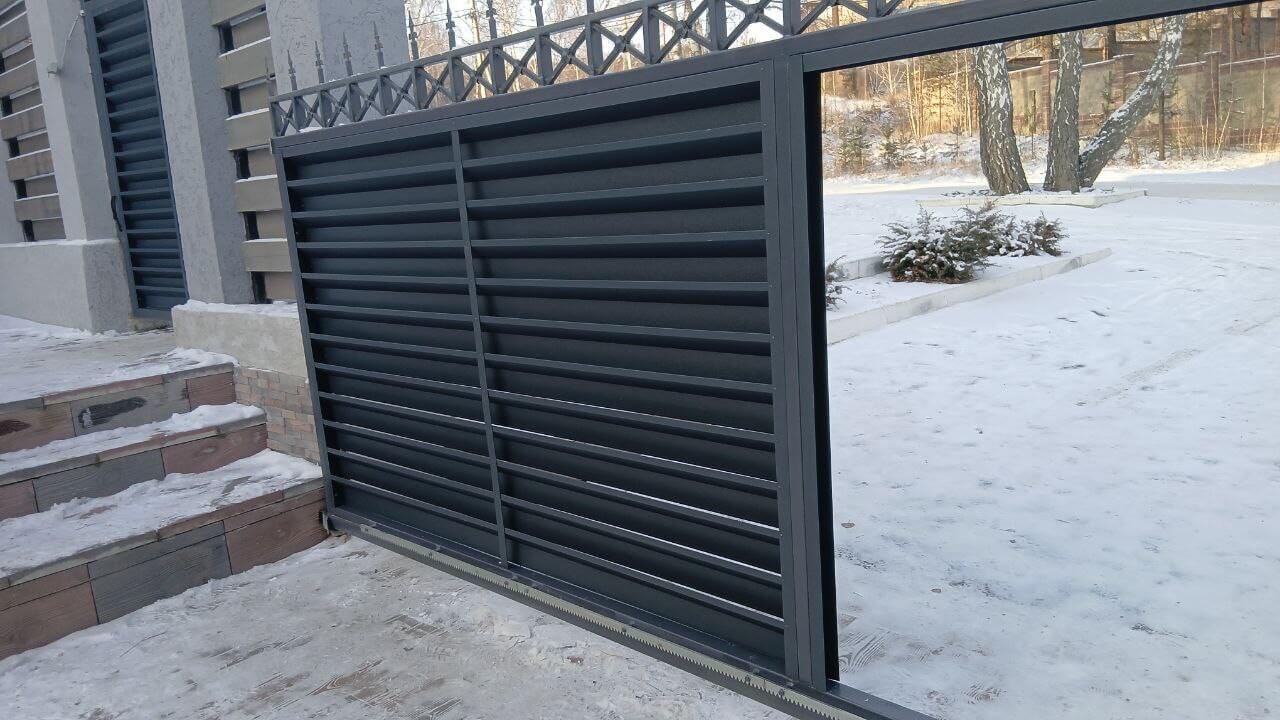 Входная группа из ламелей Хай-Тек RAL7024/7024 Серый Графит двусторонний МАТТЕ фото 16 в Атырау